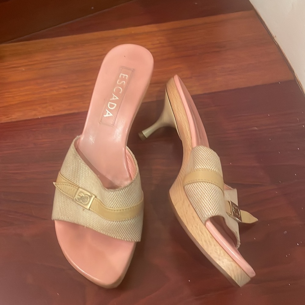 Escada sandals size 7.5 - Picture 2 of 6